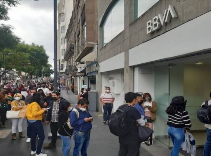 BBVA se queda sin servicio y afecta a 24 millones de mexicanos