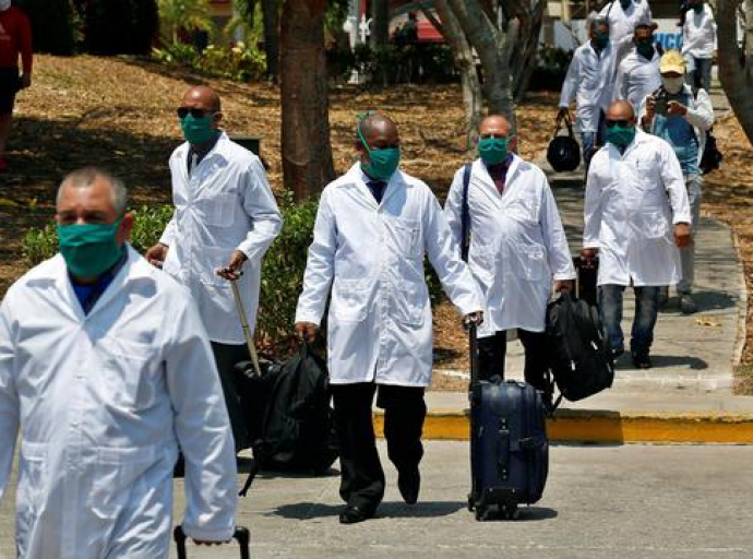 PAN acusa que Gobierno pagó 255 mdp para traer médicos a México