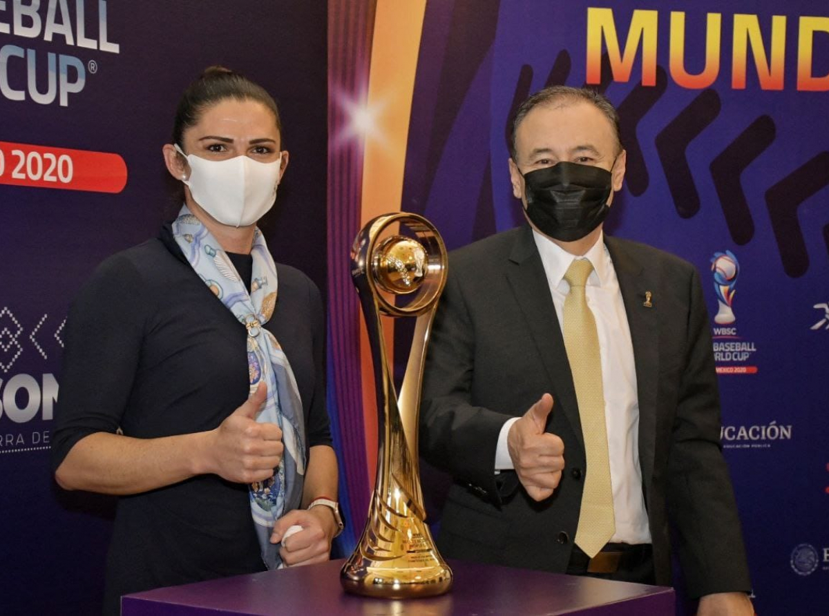 Presenta gobernador Durazo calendario de juego y trofeo del Campeonato Mundial Sub-23 de Béisbol