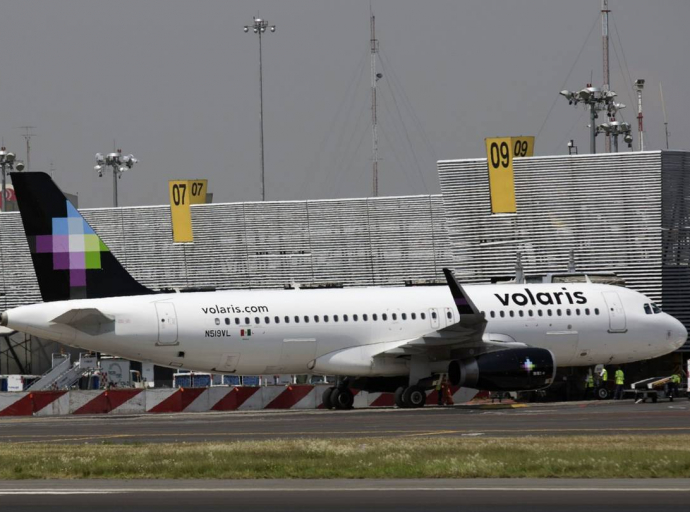 Volaris se alista para aterrizar en el aeropuerto Felipe Ángeles