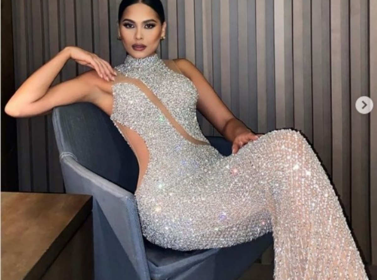Andrea Meza, enamora a seguidores luciendo costoso vestido diseñador de Kuwait