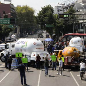 Gaseros protestan por alza en los precios por parte de Sener